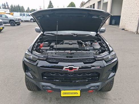 New 2025 Chevrolet Colorado ZR2 w/ Midnight Edition image 17