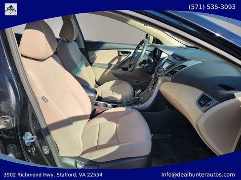Used 2015 Hyundai Elantra SE w/ Option Group 02 FWD image 15