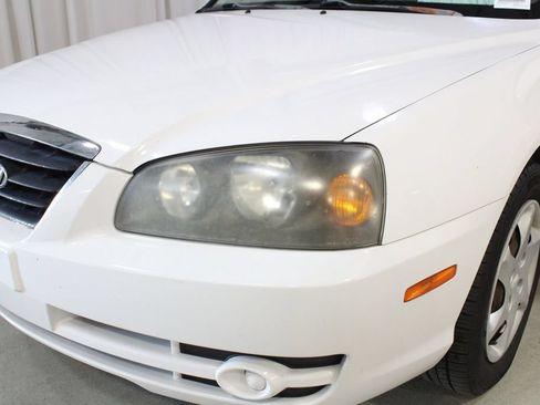 Used 2004 Hyundai Elantra GLS FWD image 29