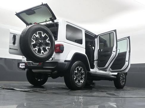 New 2026 Jeep Wrangler Sahara AWD/4WD image 51