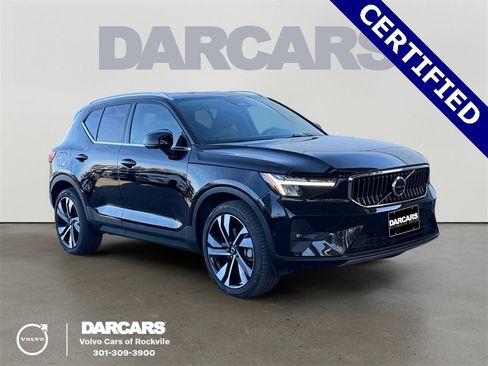 Certified 2023 Volvo XC40 B5 Ultimate w/ Climate Package image 1