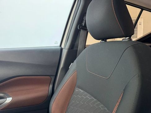 Used 2021 Nissan Kicks SR w/ Exterior Package FWD image 36