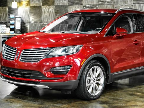 Used 2017 Lincoln MKC Select w/ Select Plus Package FWD image 7