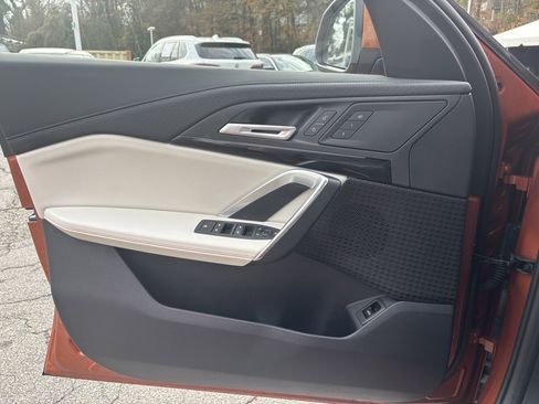 Used 2025 BMW X2 xDrive28i image 17