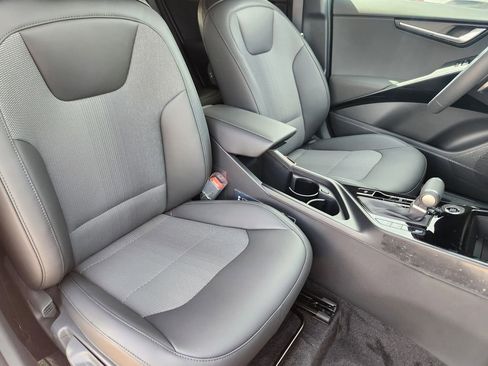 New 2025 Kia Niro EX image 14