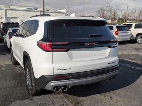 Certified 2025 GMC Acadia Elevation image 6