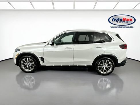 Used 2024 BMW X5 xDrive40i image 9