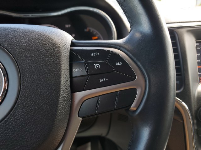 Certified 2020 Jeep Grand Cherokee Laredo RWD image 26