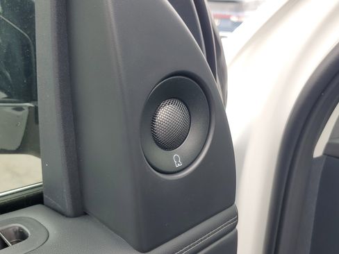 New 2026 Lincoln Navigator Reserve image 9