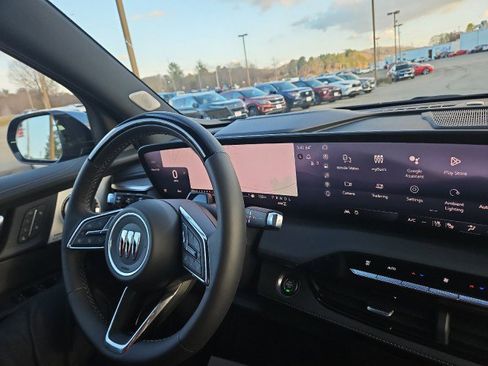 New 2026 Buick Enclave Avenir image 13