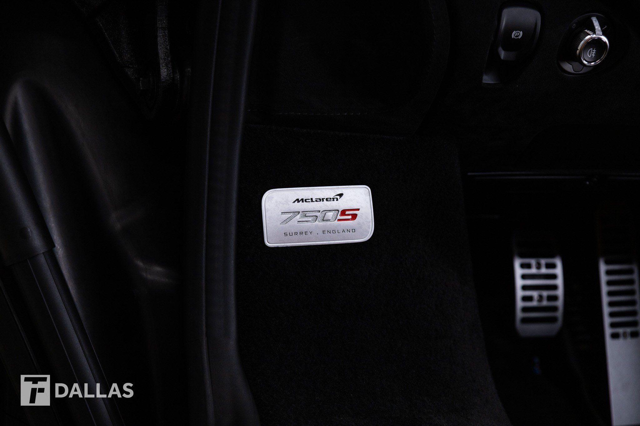 Used 2027 McLaren 750S Spider RWD image 23
