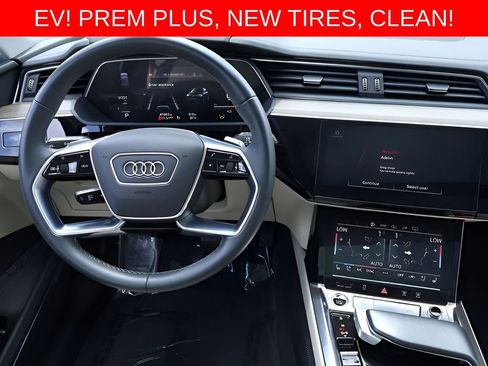 Used 2024 Audi Q8 e-tron Premium Plus w/ Premium Plus Package AWD/4WD image 13