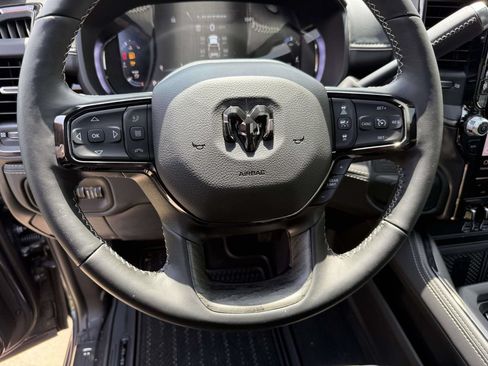 New 2026 RAM 2500 Limited AWD/4WD image 19