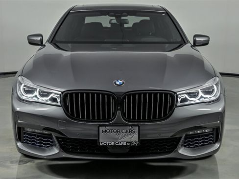 Used 2016 BMW 750i xDrive AWD/4WD image 4