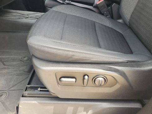 Used 2019 Chevrolet Silverado 1500 LT w/ Texas Edition RWD image 17