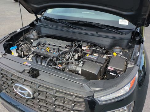 Used 2026 Hyundai Venue SE FWD image 31