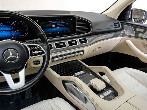 Used 2021 Mercedes-Benz GLS 450 4MATIC image 25