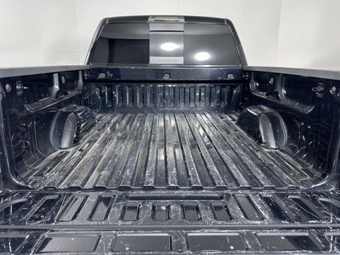 Used 2017 GMC Sierra 1500 SLT w/ SLT Preferred Package image 27