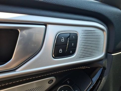 Used 2024 Ford Explorer ST w/ Equipment Group 401A AWD/4WD image 10