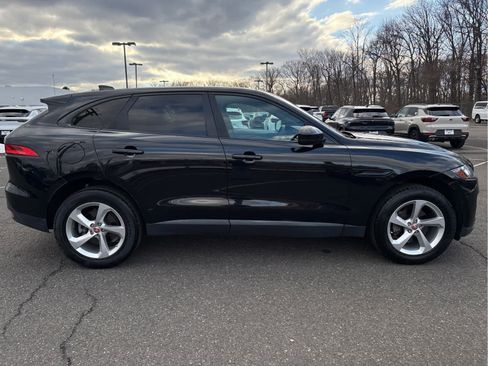 Used 2020 Jaguar F-PACE Premium image 8