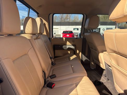 Used 2013 Ford F350 Lariat w/ Lariat Interior Pkg image 12