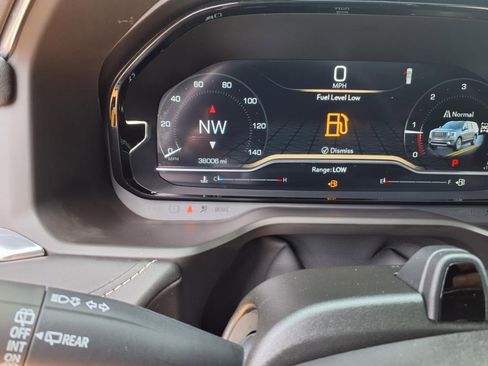 Used 2024 GMC Yukon Denali Ultimate image 25