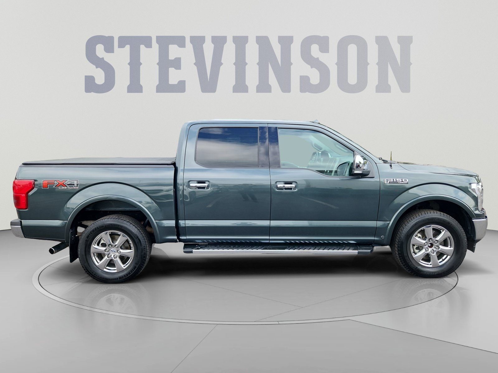 Used 2018 Ford F150 Lariat w/ Equipment Group 502A Luxury AWD/4WD image 6