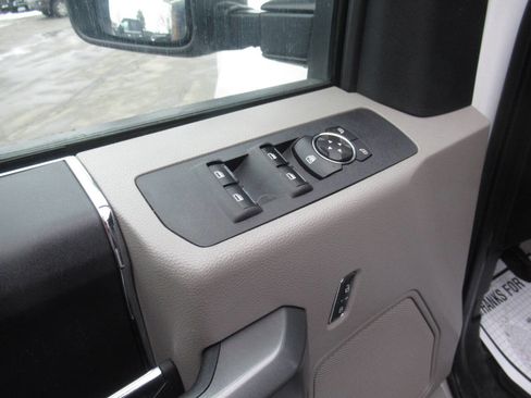 Used 2017 Ford F250 XLT image 14