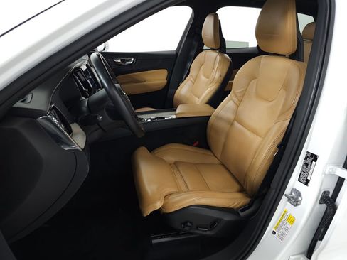 Used 2018 Volvo XC60 T6 Inscription w/ Luxury Seat Package AWD/4WD image 17