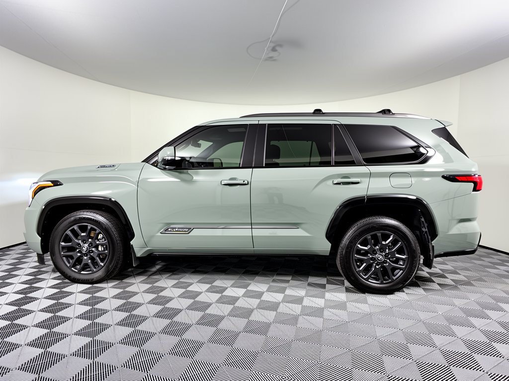 Used 2025 Toyota Sequoia Capstone AWD/4WD image 2