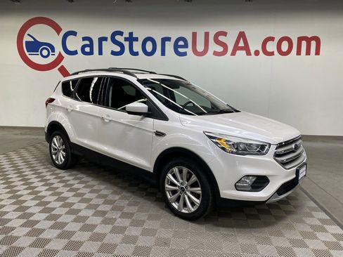 Used 2019 Ford Escape SEL image 1