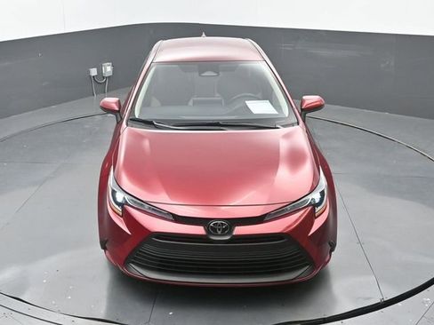 Used 2025 Toyota Corolla LE image 29
