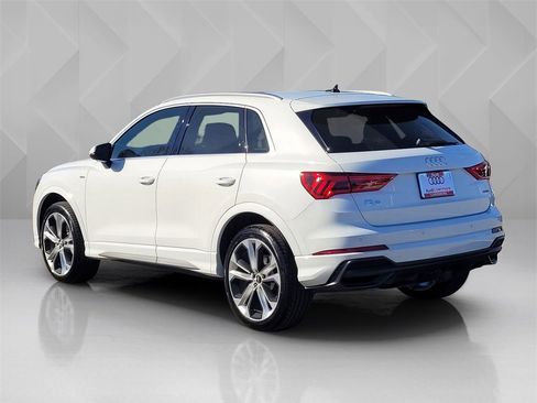 Used 2021 Audi Q3 2.0T Premium Plus w/ Premium Plus Package image 4