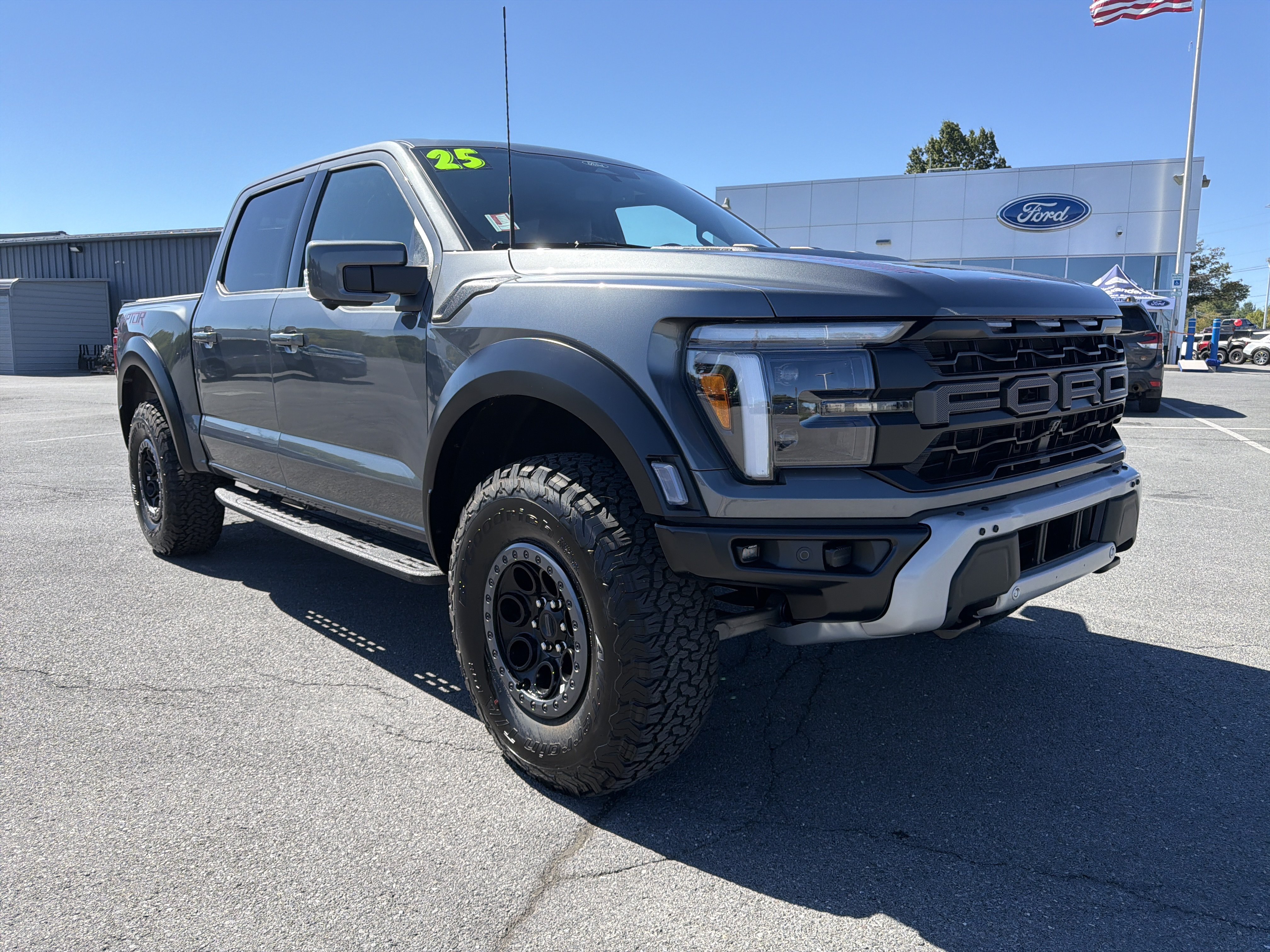 Used 2025 Ford F150 Raptor AWD/4WD image 1