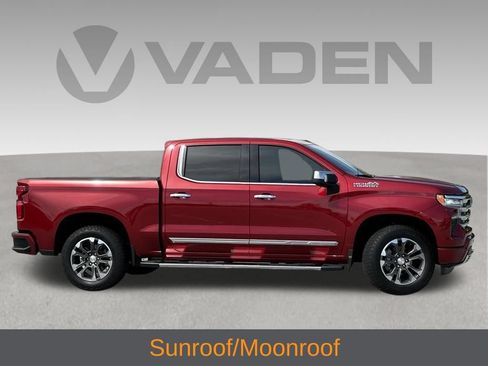 Used 2026 Chevrolet Silverado 1500 High Country w/ Z71 Off-Road Package AWD/4WD image 5