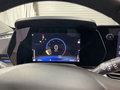 Used 2025 Chevrolet Trax LT w/ LT Convenience Package image 25