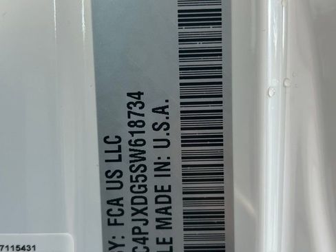 Used 2025 Jeep Wrangler Sport image 47