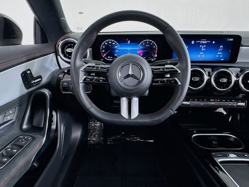 Used 2026 Mercedes-Benz CLA 250 image 5