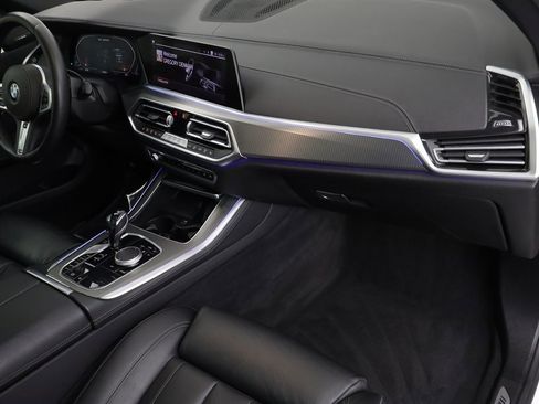 Used 2020 BMW X5 M50i w/ Premium Package image 19