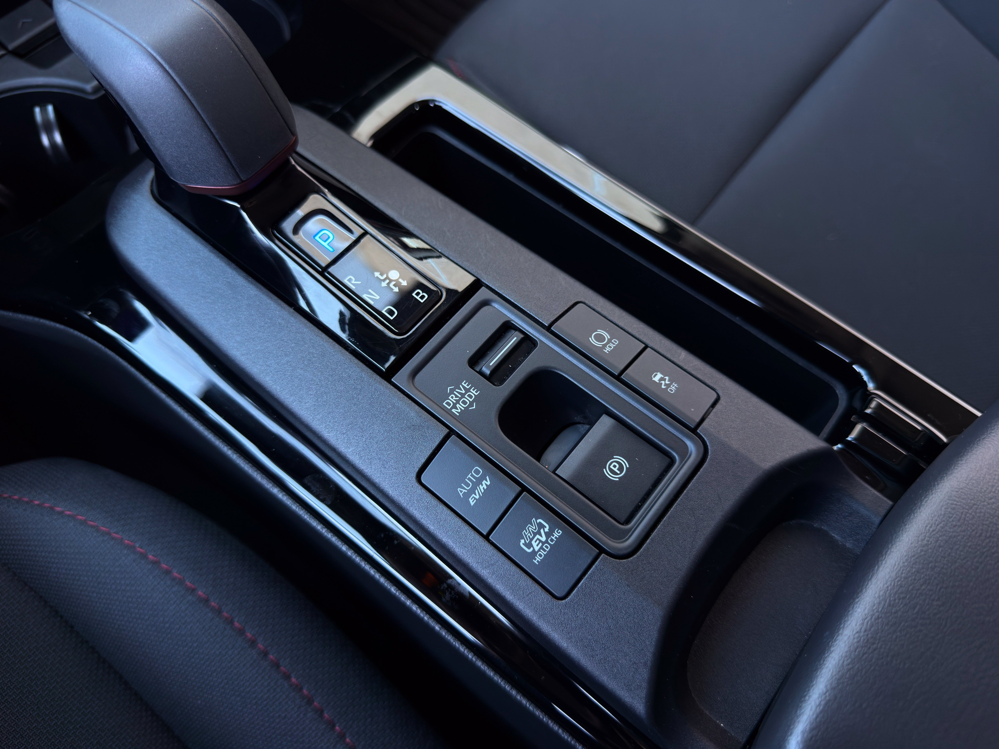 Used 2023 Toyota Prius Prime FWD image 19
