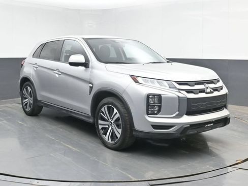 Used 2024 Mitsubishi Outlander Sport ES AWD/4WD image 2