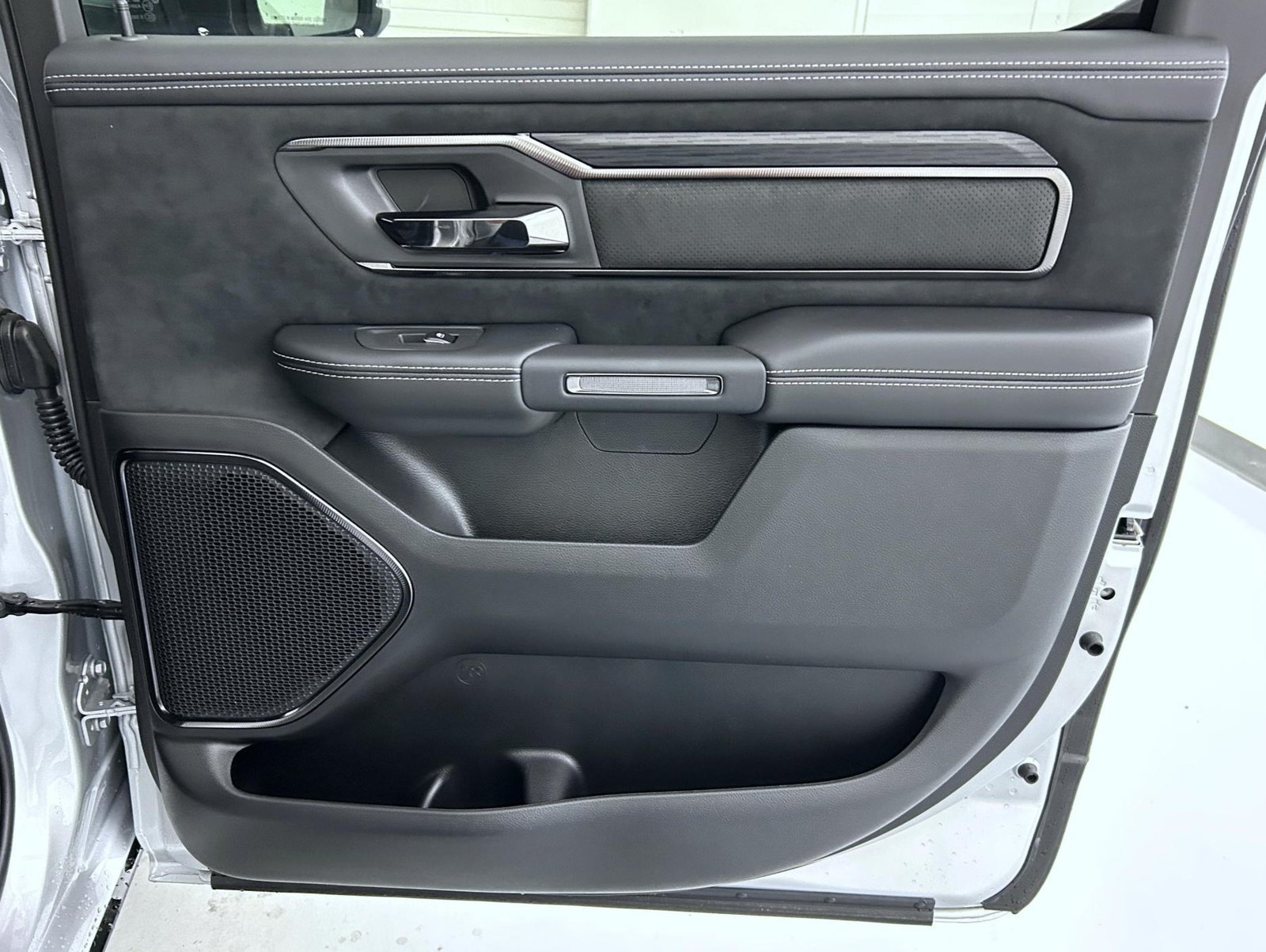 New 2026 RAM 1500 RHO AWD/4WD image 17
