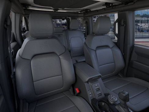 New 2026 Ford Bronco Badlands w/ Sasquatch Package AWD/4WD image 10