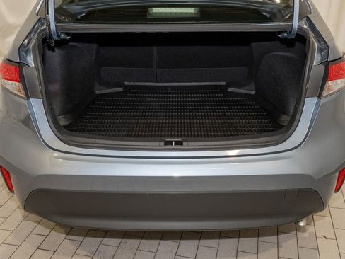 Used 2023 Toyota Corolla LE image 6