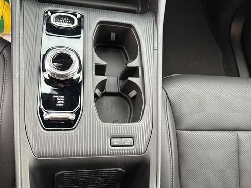 New 2026 Jeep Cherokee Limited AWD/4WD image 16