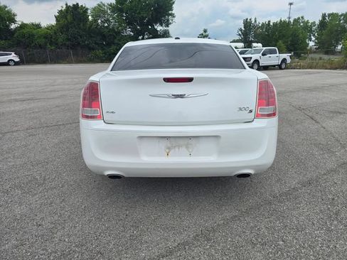 Used 2013 Chrysler 300 S w/ Light Group AWD/4WD image 4