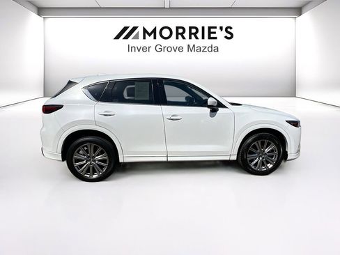 Used 2023 MAZDA CX-5 Signature AWD/4WD image 4