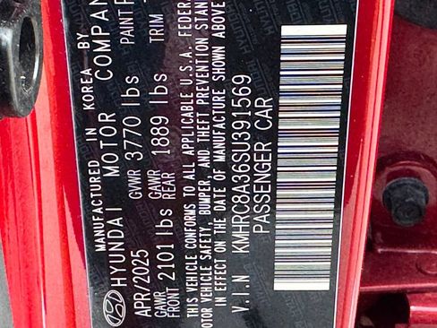 Used 2025 Hyundai Venue SEL FWD image 35