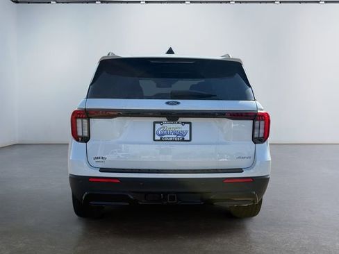 New 2026 Ford Explorer ST-Line w/ ST-Line Street Pack AWD/4WD image 4