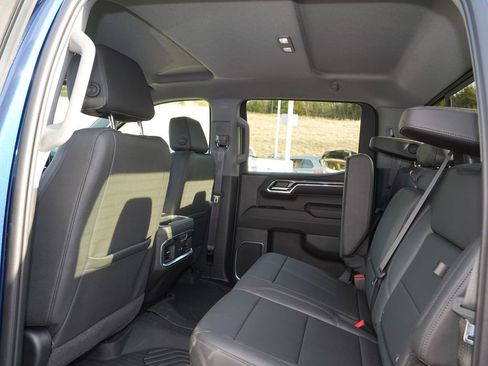 Used 2023 Chevrolet Silverado 1500 LTZ AWD/4WD image 11